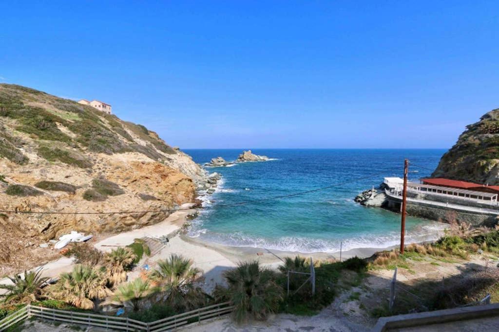 Eleni Sea View Luxury Apartment In Mades Лигарья Экстерьер фото